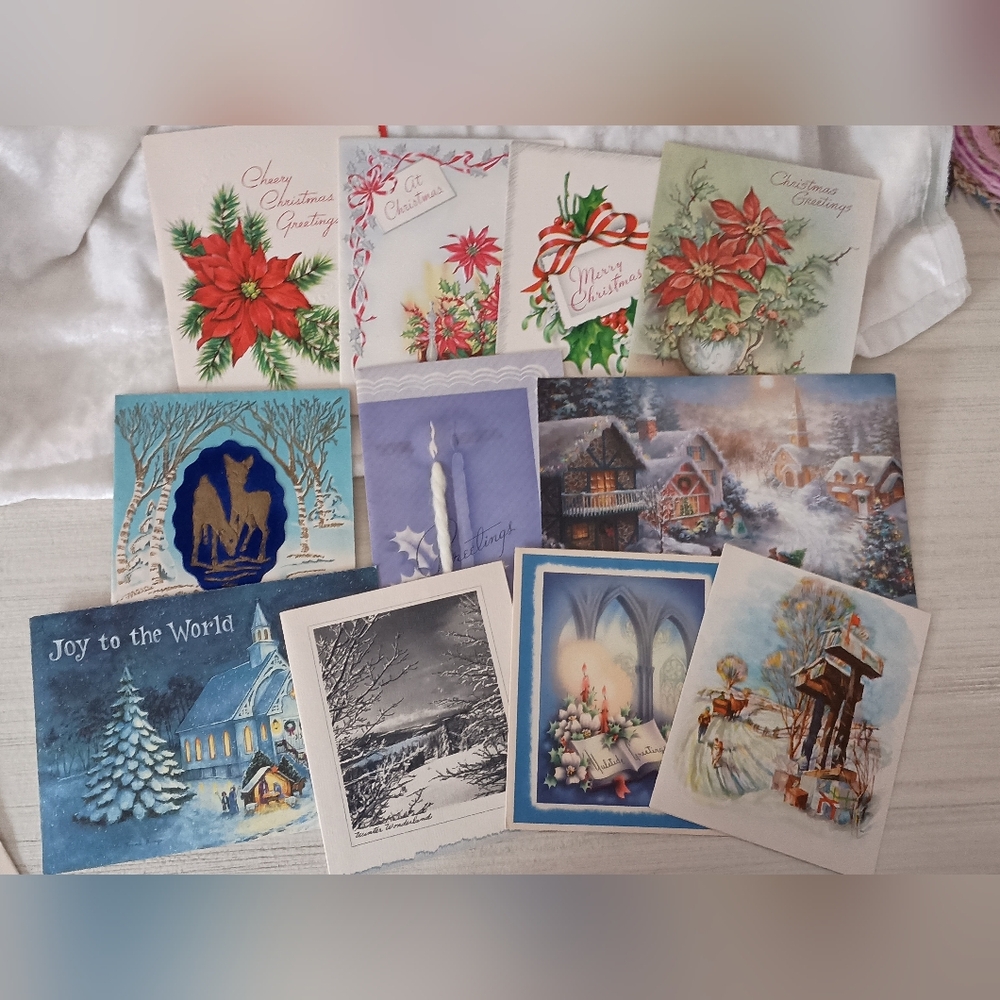 Clearance! 32 Vintage Christmas Greeting Cards Collection - Picture 2 of 3